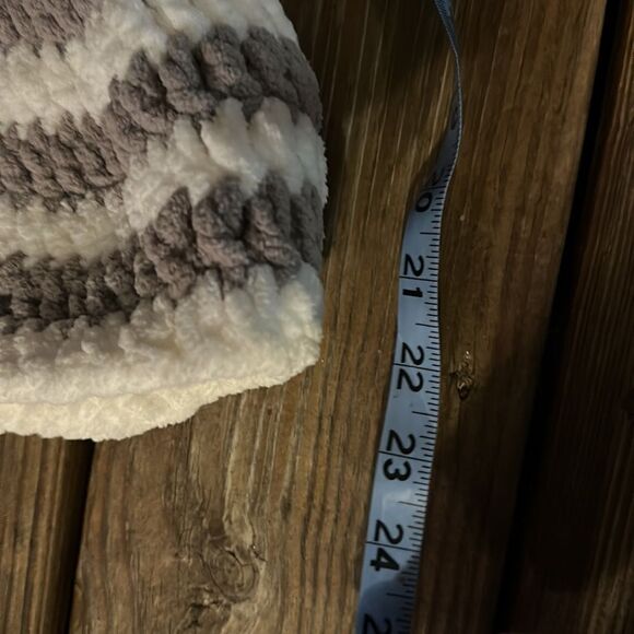 5 for $25 Knitted kids long toboggan - Picture 5 of 8